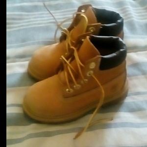 I am selling kids Timberlands.
